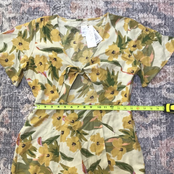 L SPACE Floral Tie front cut out Dress-Sz M (NWT) - Picture 7 of 10